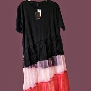 Rare Boutique Tully T-shirt  Size XLarge